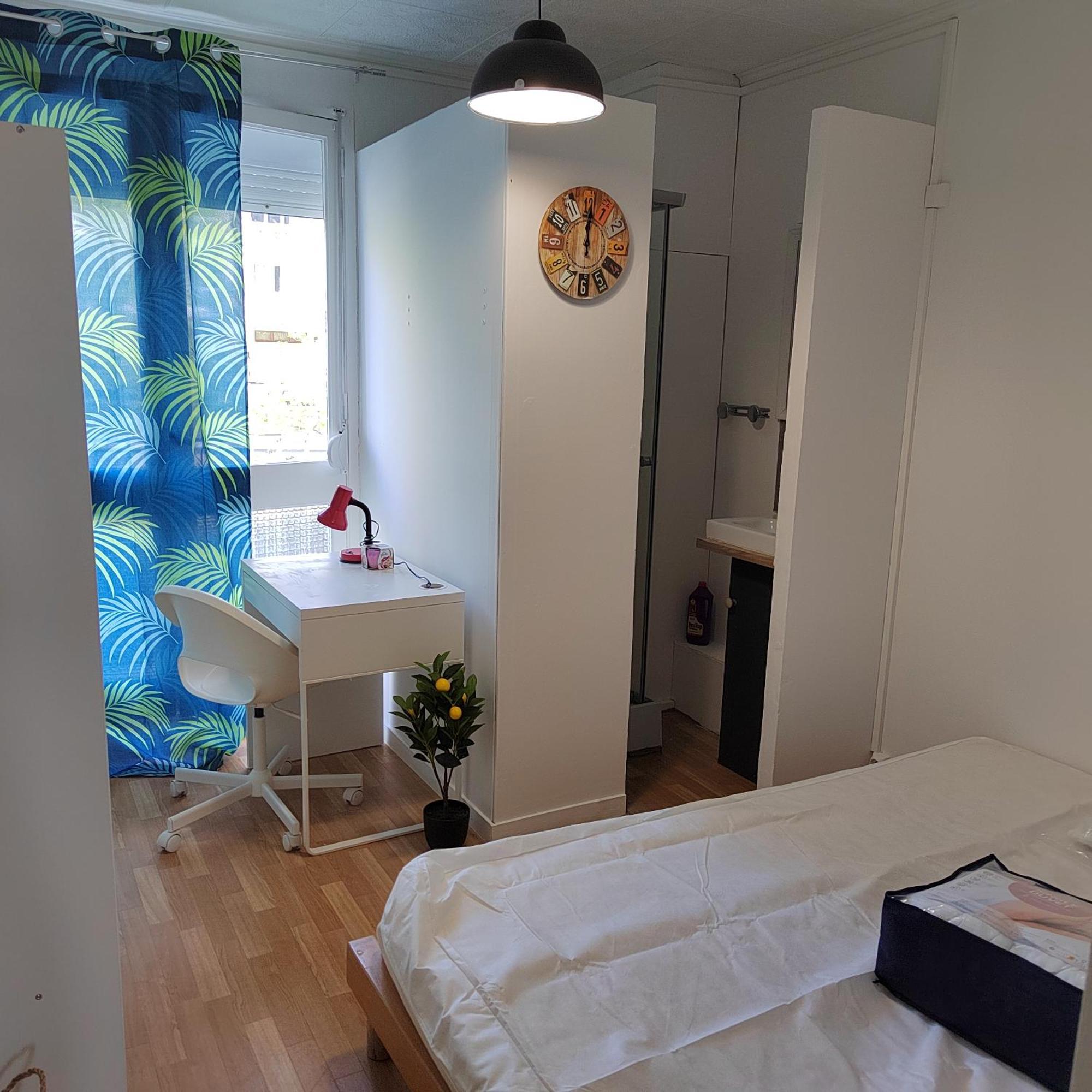 Chambre Dans Un Appartement En Colocation رينز المظهر الخارجي الصورة